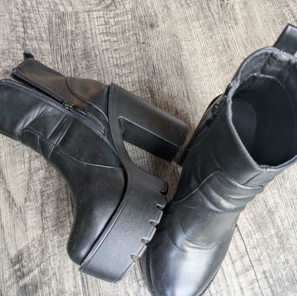 Women's Chunky 90s Ankle Boots